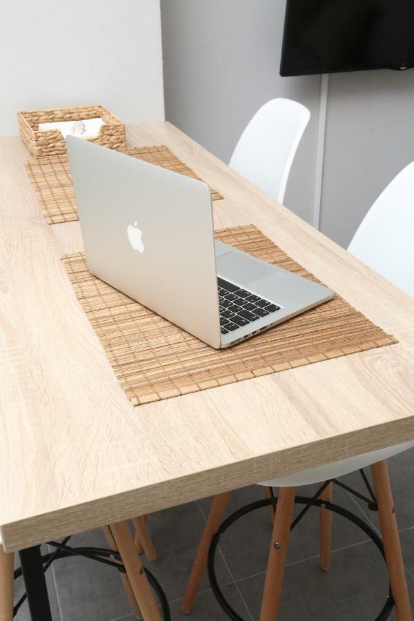 Polychrono Suite 2 ภายนอก รูปภาพ